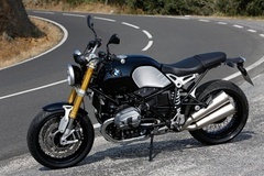 R Nine T