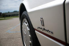 1990 Cadillac Allanté - Pininfarina Logo