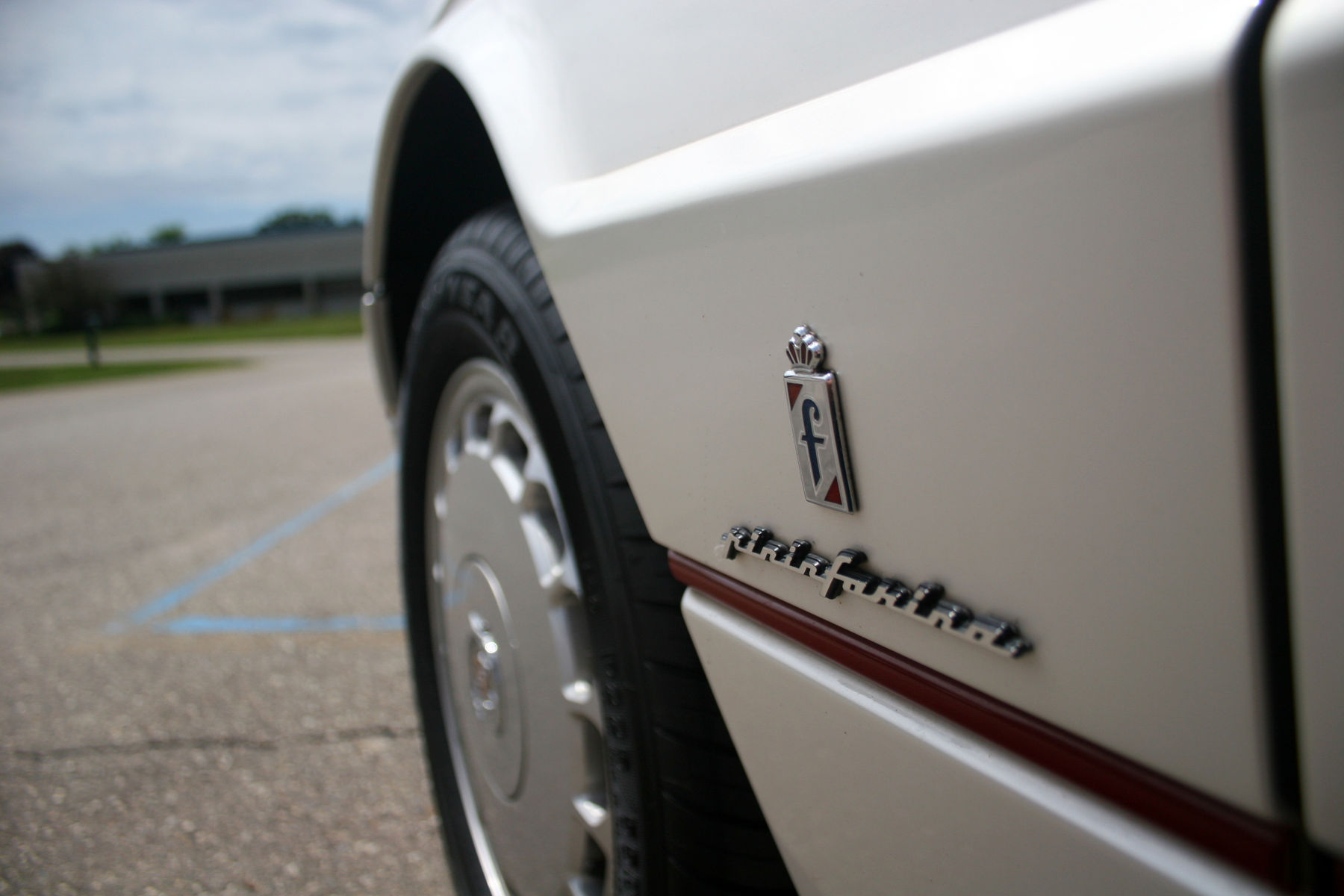 1990 Cadillac Allante | 1990 Cadillac Allanté - Pininfarina Logo