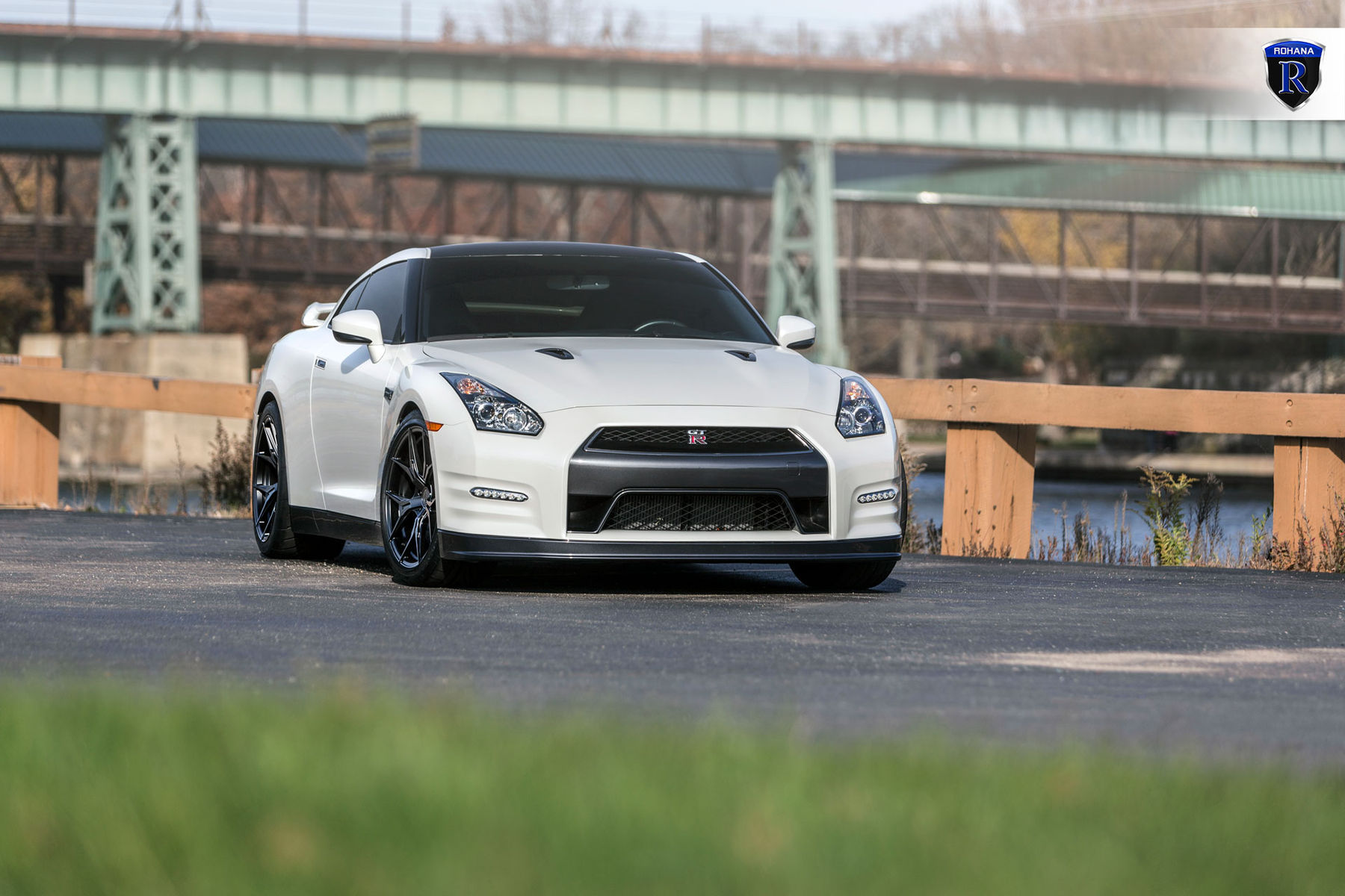 2016 Nissan GT-R | White GTR (Godzilla) - Front Profile