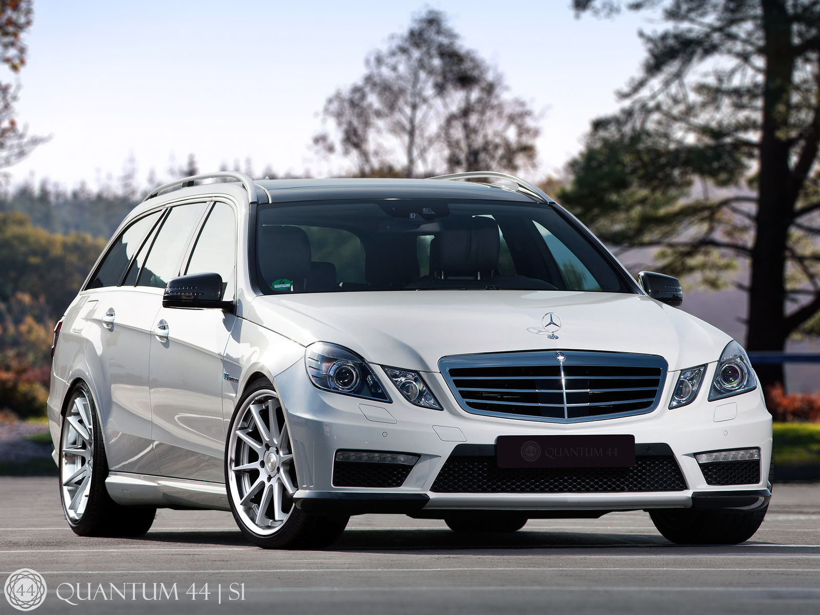  Mercedes-Benz E63 AMG | Quantum44 S1 + Mercedes E63 AMG