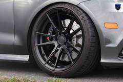Gray Audi RS 7 - Wheel