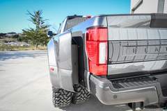 2020 Ford F-450 Platinum DRW Crew Cab 4x4 - Fender extender