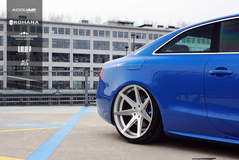 Blue Audi S5 - Slammed