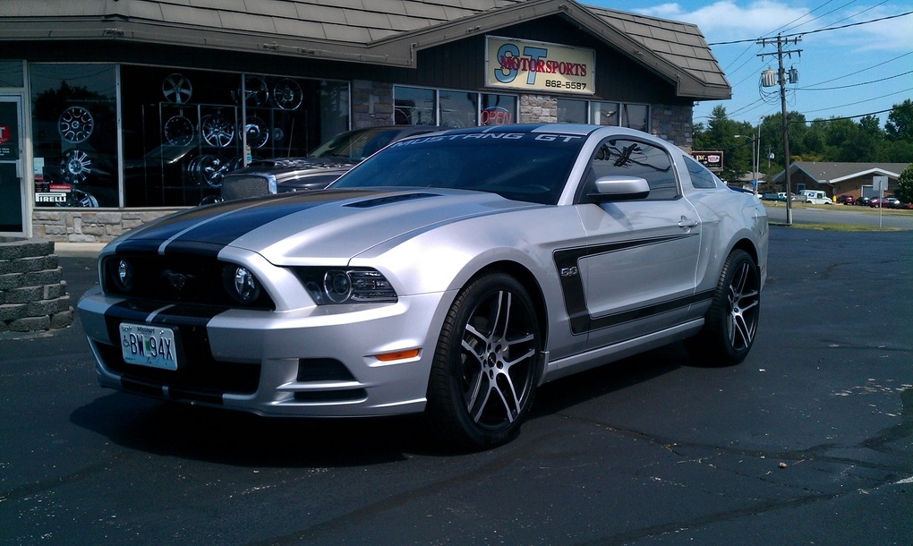 2011 Ford Mustang | Mustang Boss 302 on Ruff R954's