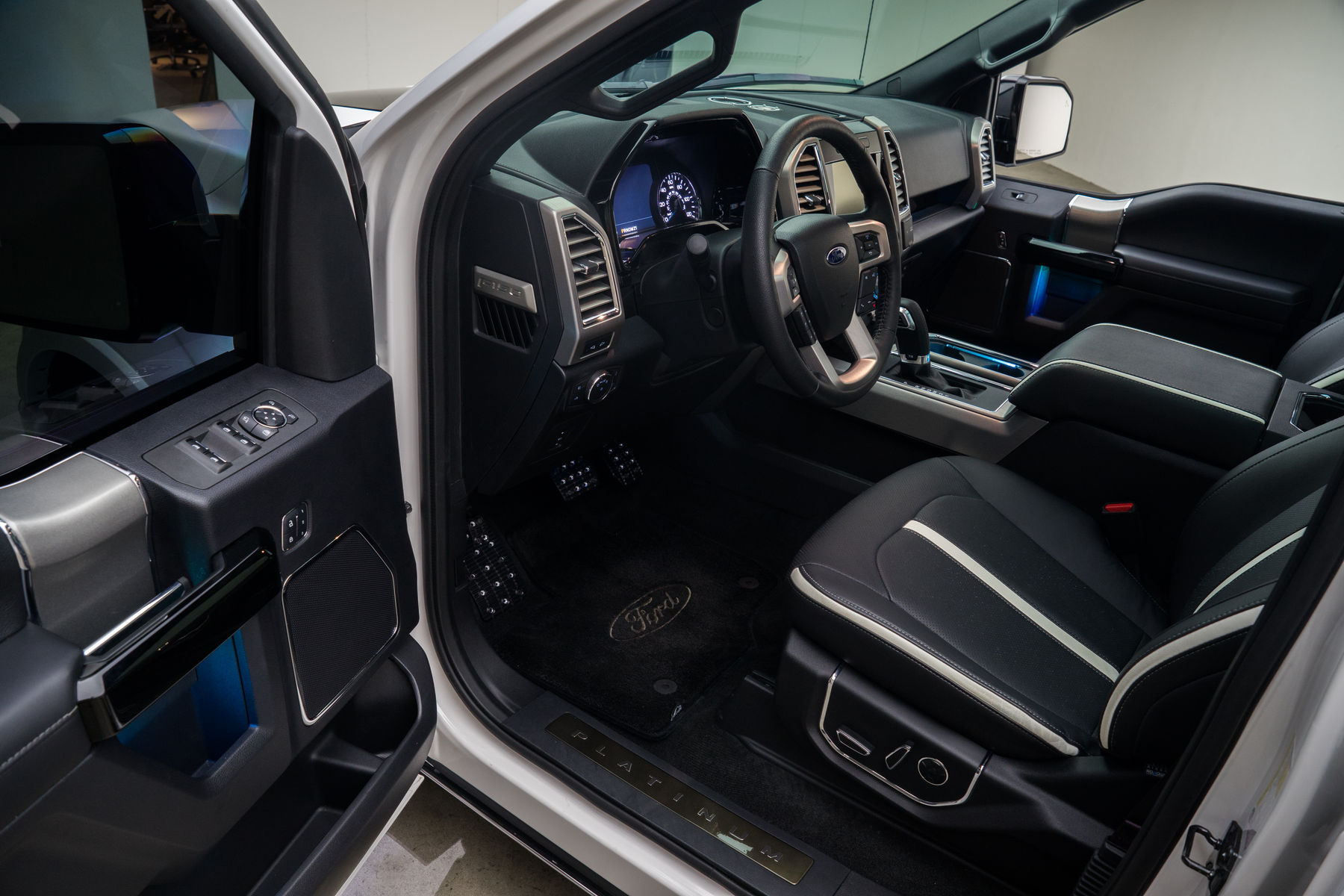 2015 Ford F-150 | Ford F-150 Platinum SuperCrew