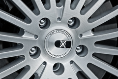 '12 BMW 750Li on XO New York's