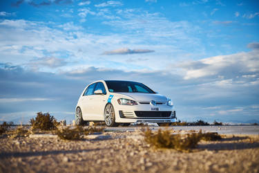 2016 Volkswagen Golf | H&R 2016 Golf GTI - Front