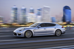 '14 Porsche Panamera 4S