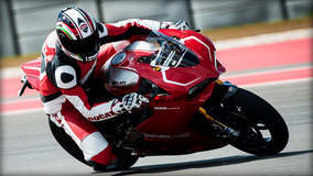 Ducati 1199 Panigale R - Down Low