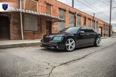 Chrysler 300 - Lowered Stance