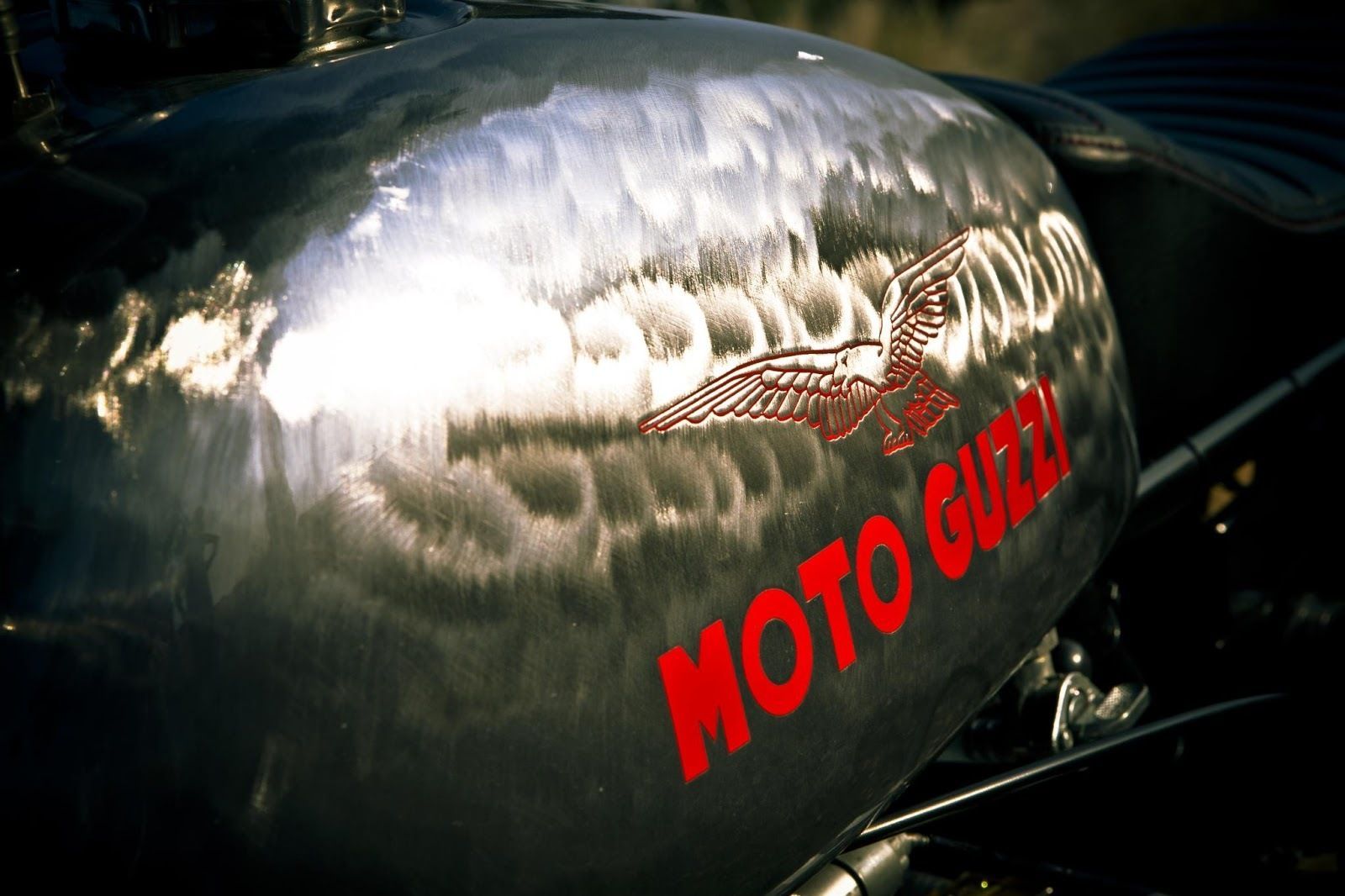  Moto Guzzi  | Gorgeous Guzzi Tank