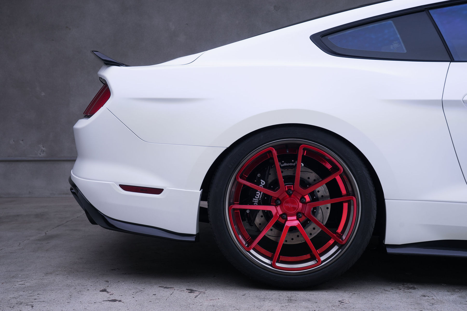 2015 Ford Mustang | 2015 Motoroso Ford Mustang GT Rear 1/2