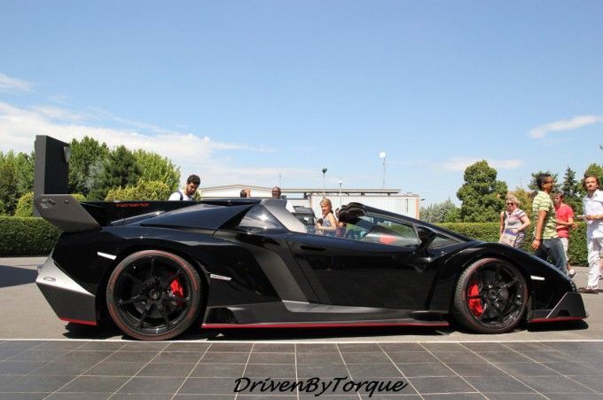  Lamborghini  | Lamborghini Veneno Roadster 
