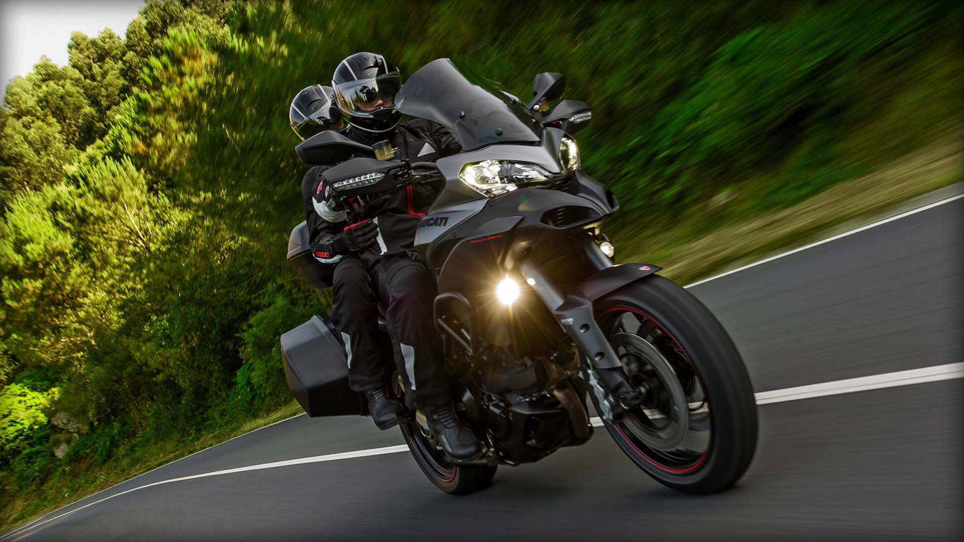 Ducati Multistrada 1200s РѕР±РѕРё