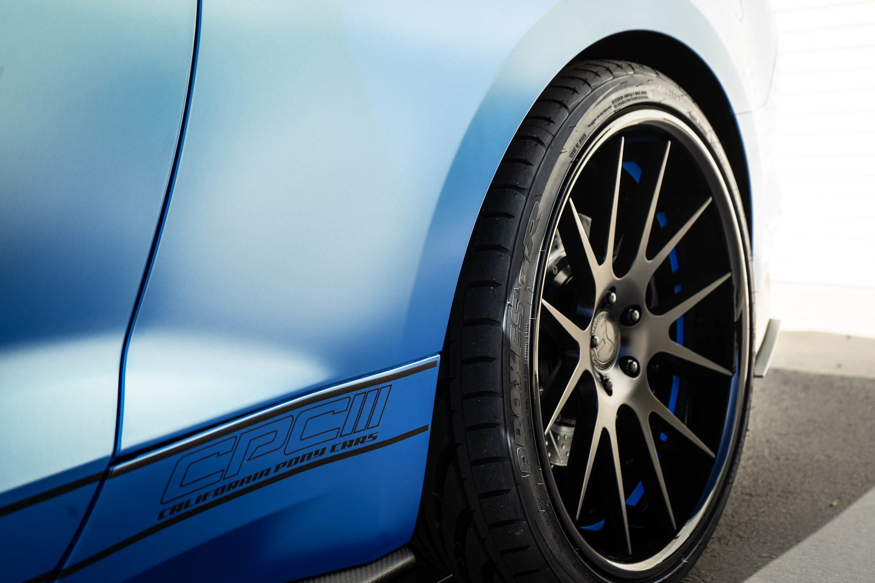 2019 Ford Mustang | 2019 Ford Mustang GT Fastback By California Pony Cars - Wheel detail
