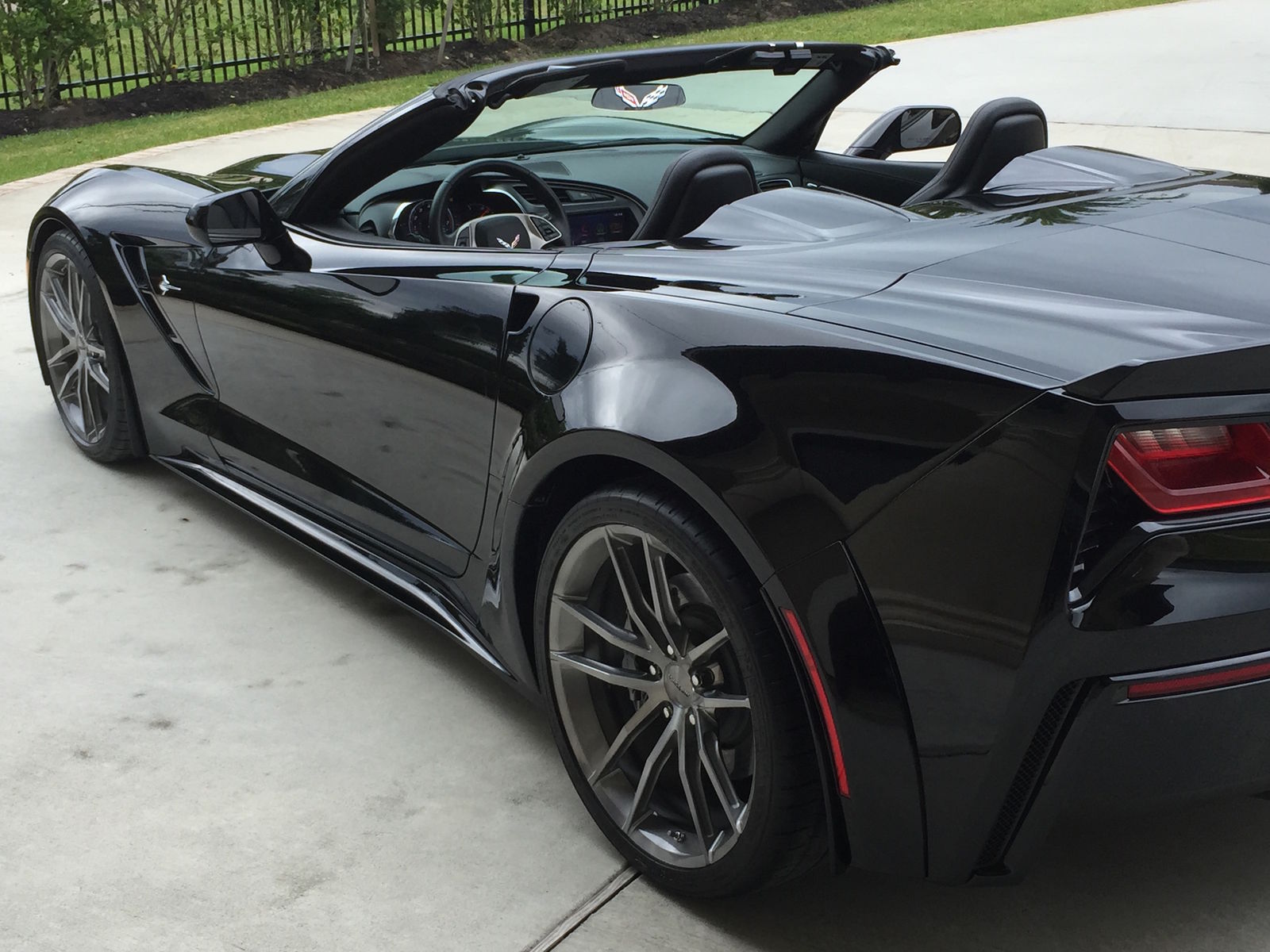 2015 Chevrolet Corvette Stingray | Keith Traylor's 830HP Widebody C7 Corvette Convertible on Forgeline One Piece Forged Monoblock AR1 Wheels