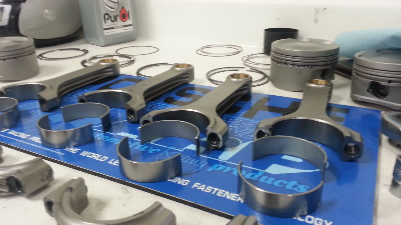 2015 Ford Mustang | 2015 Mustang EcoBoost V4 Piston Rods