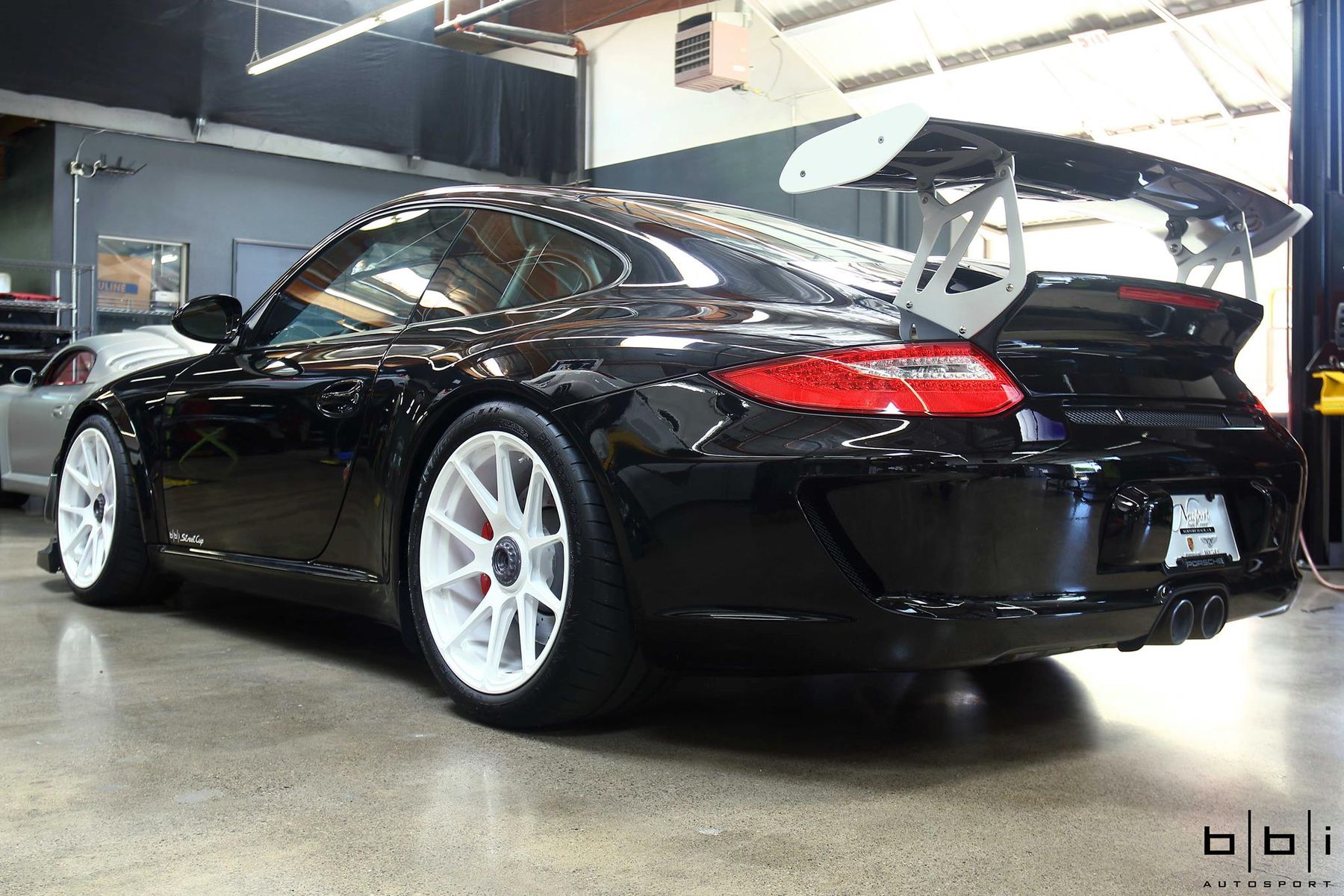 2010 Porsche 997 | BBi Autosport's Porsche 997.2 GT3 Street Cup on Forgeline One Piece Forged Monoblock GA1R Wheels