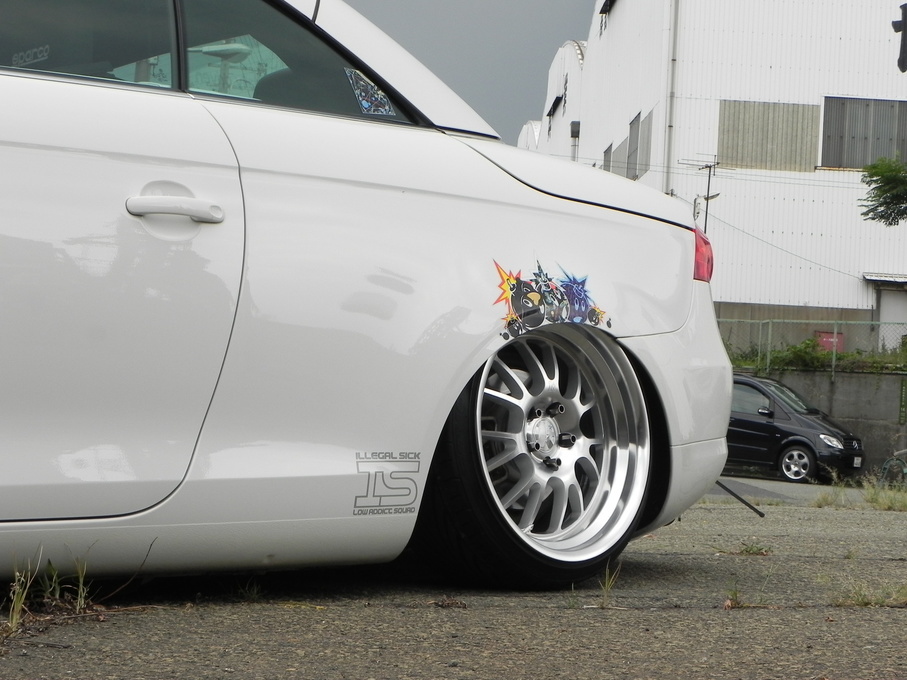 2010 Volkswagen Eos | '10 VW Eos on Klutch SL14's