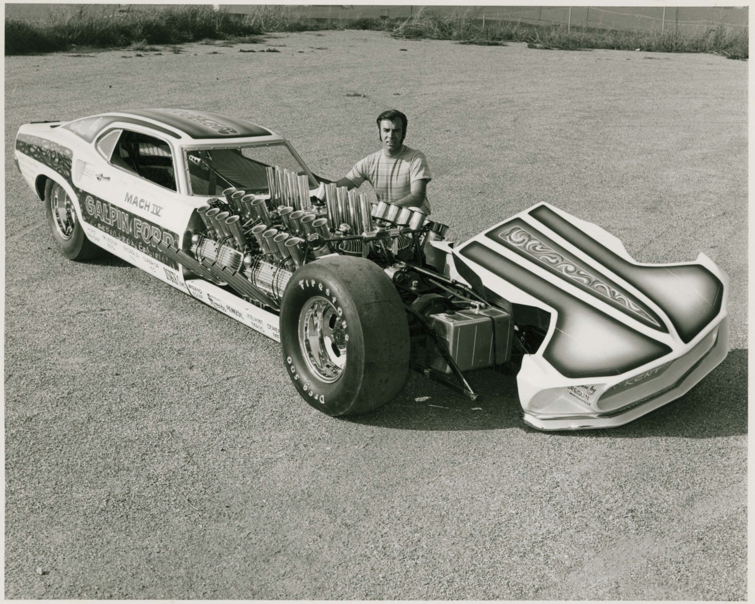 Ford | Gary Weckesser’s Mach IV 4 Engine Mustang Hood Popped