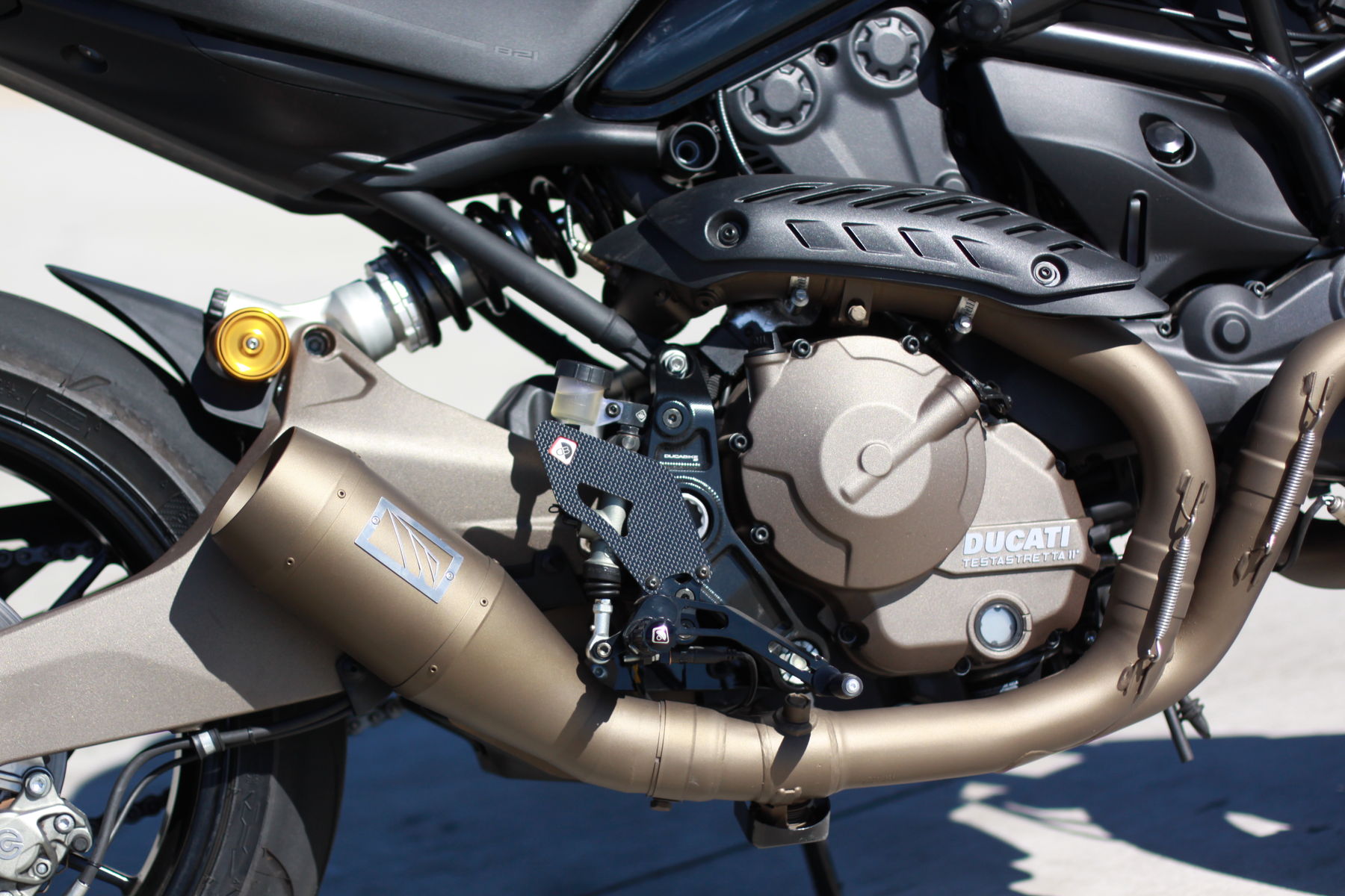 2016 Ducati MONSTER 821 DARK | Ducati 821 cafe racer