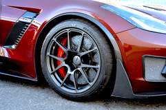 Eric Fleming's C7 Corvette Z06 on Forgeline One Piece Forged Monoblock GA1R Open Lug Wheels