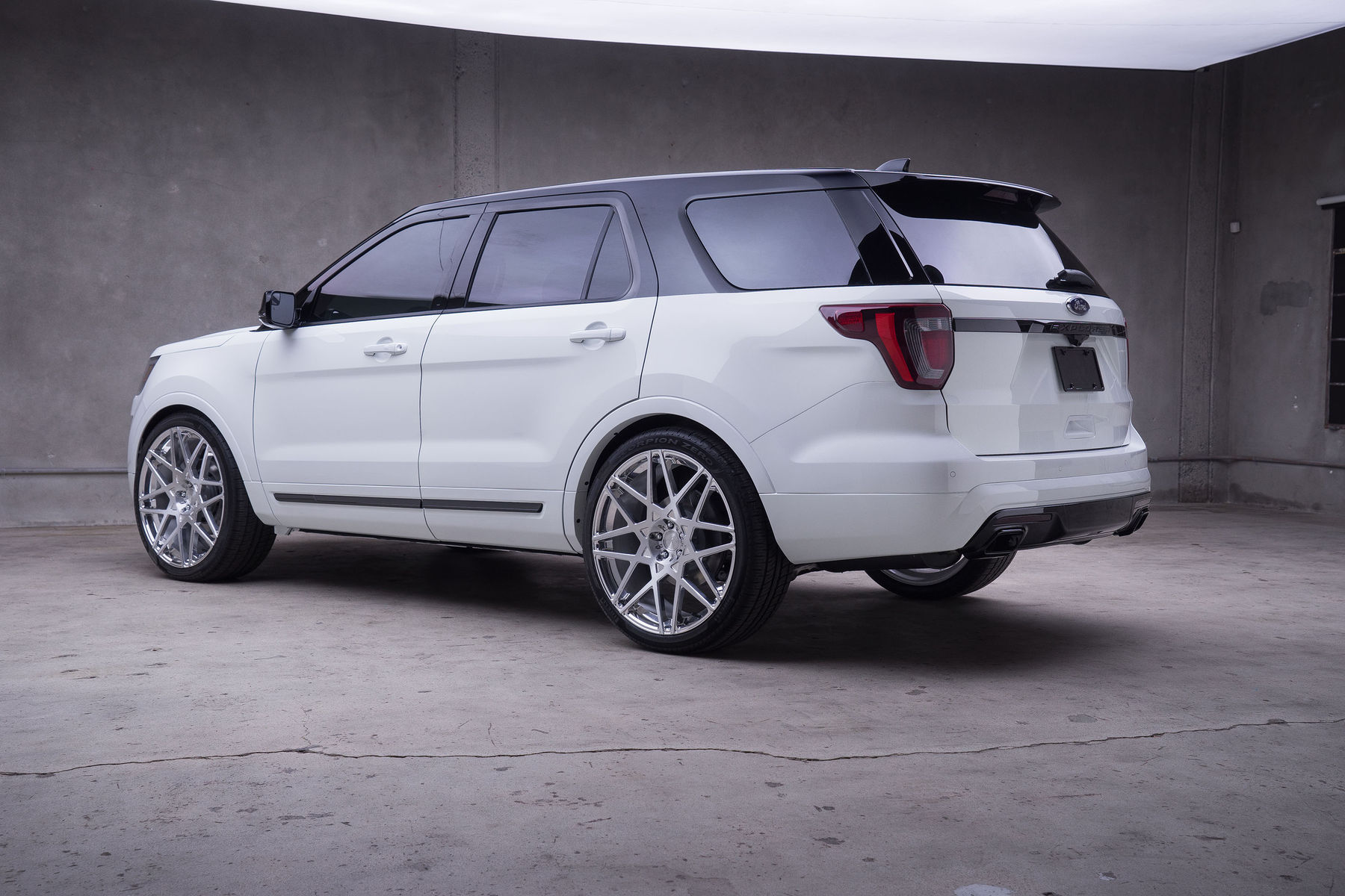 2015 Ford Explorer Sport | '15 Ford Explorer Sport by MAD Industries - Side Angled Shot