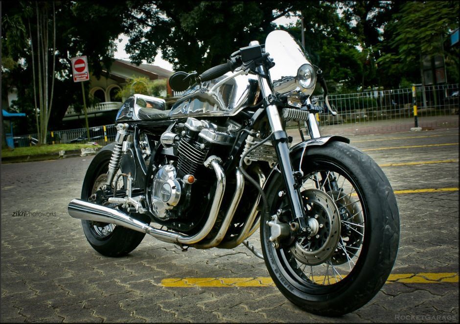 1984 Suzuki  | Indonesian Cafe