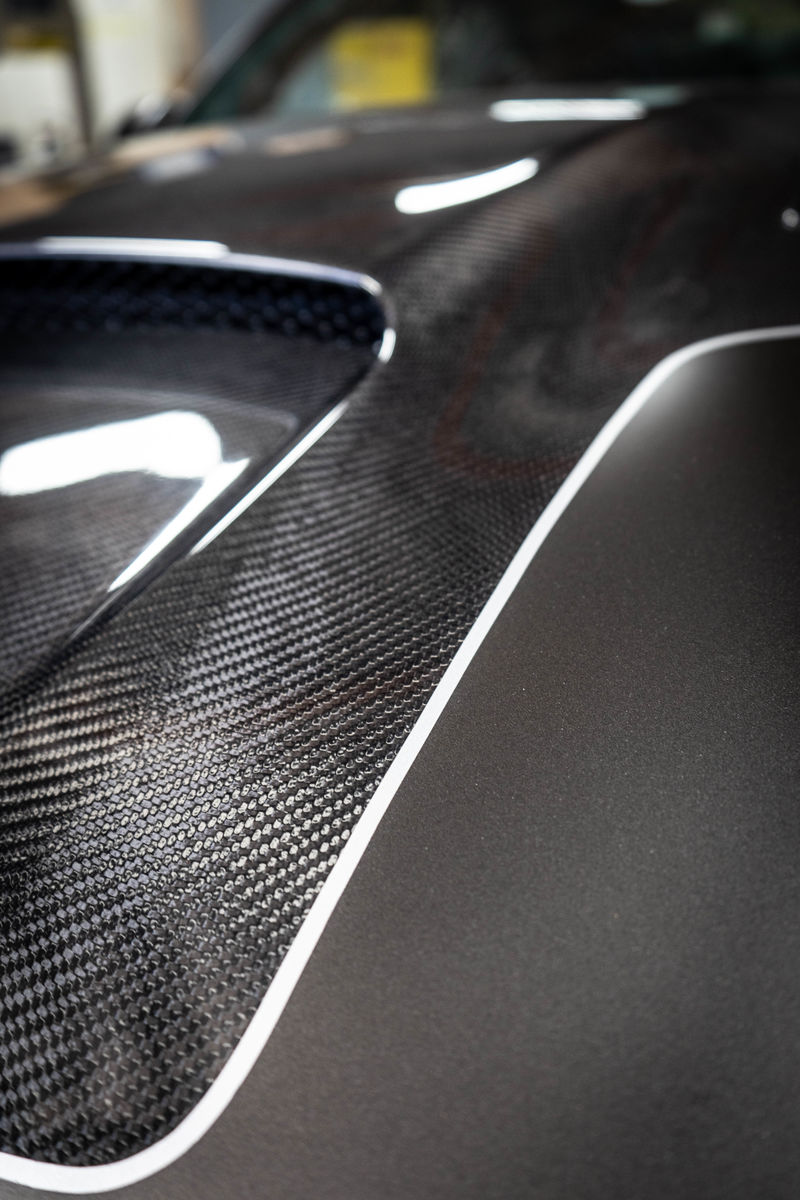 2019 Ford Mustang | 2019 Ford Mustang GT Fastback By California Pony Cars - Carbon hood closeup