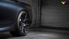 F10 M5 SEDAN