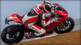 Ducati 1199 Panigale R - Italian Racing