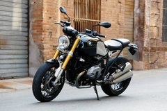R Nine T
