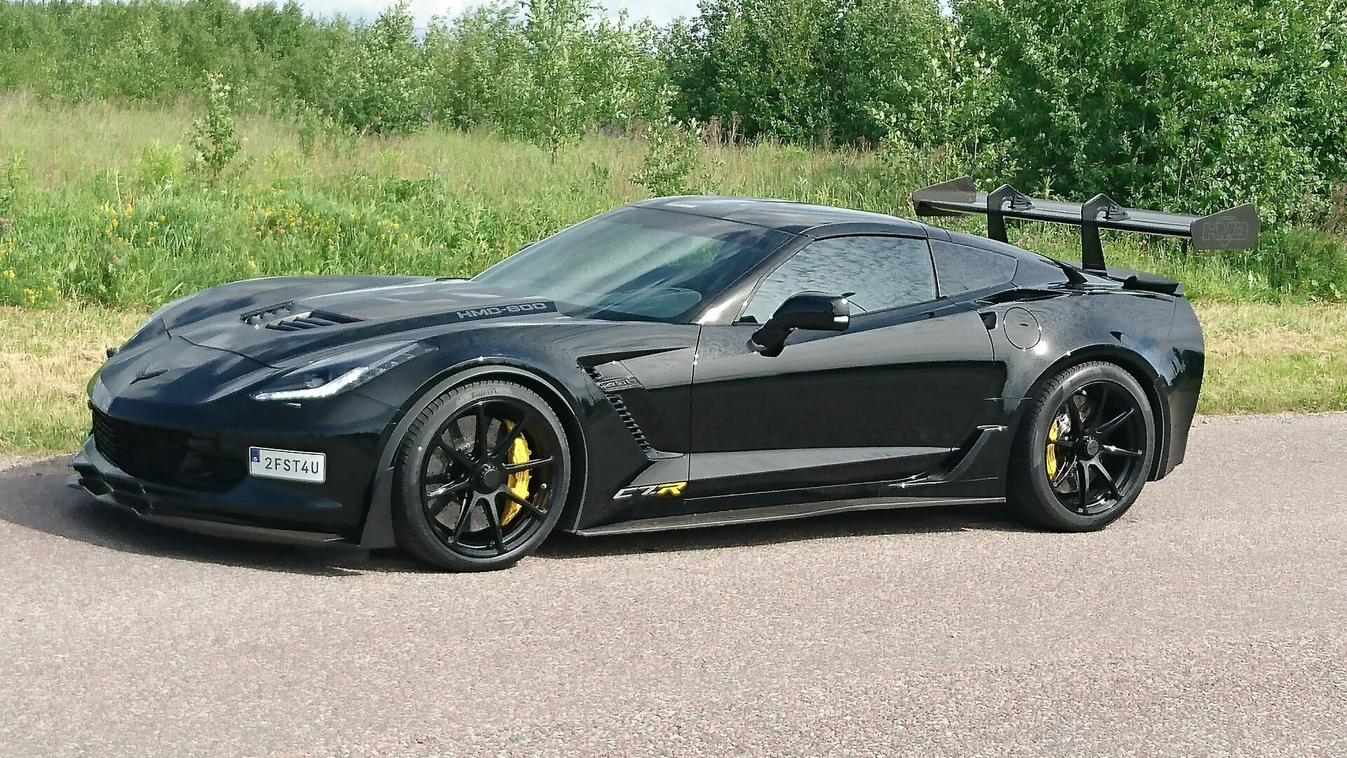 2016 Chevrolet Corvette Z06 | HMD-Sweden's 800HP C7.R Corvette on Forgeline Flush-Loc Centerlock Conversion and One Piece Forged Monoblock GE1 Wheels