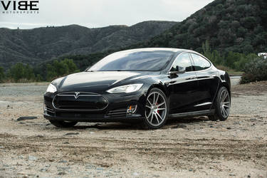 Tesla Model S P85D on 20" Concavo Wheels - Front Shot