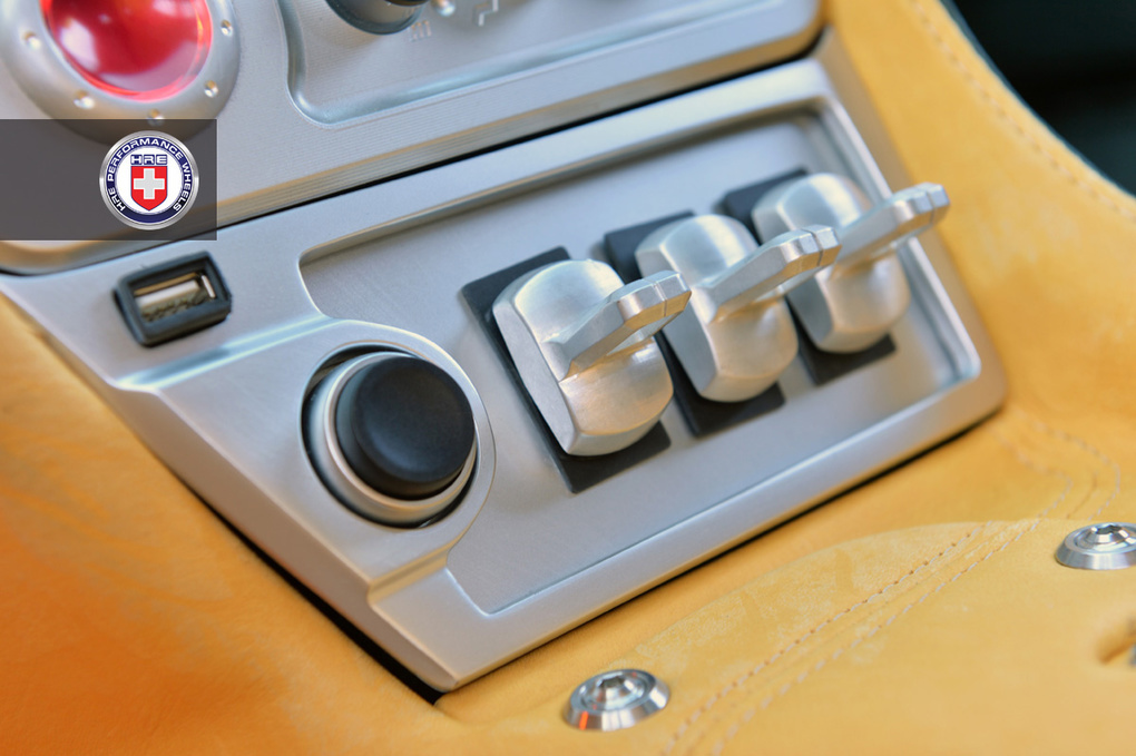 | Ringbrothers De Tomaso Pantera