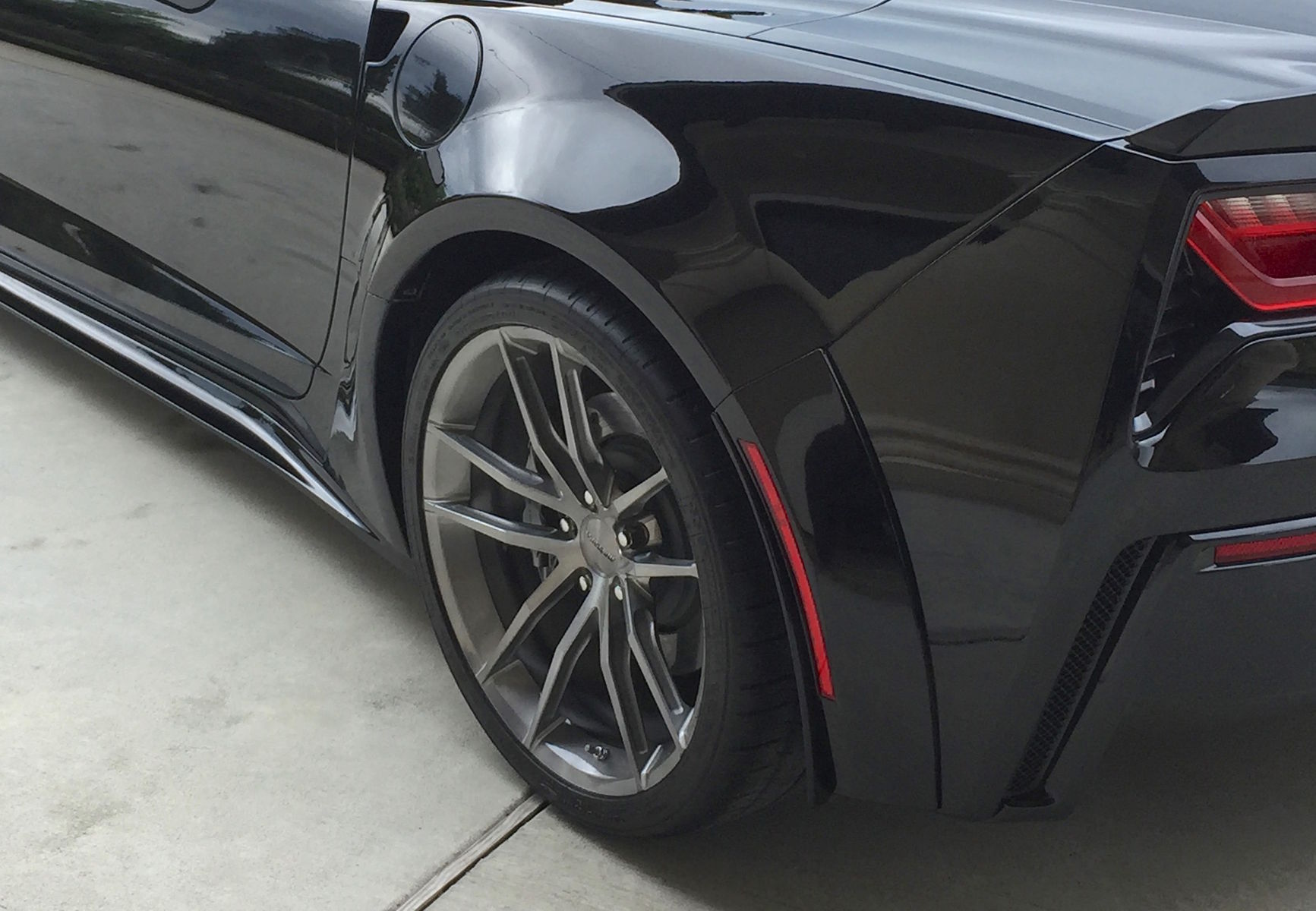 2015 Chevrolet Corvette Stingray | Keith Traylor's 830HP Widebody C7 Corvette Convertible on Forgeline One Piece Forged Monoblock AR1 Wheels