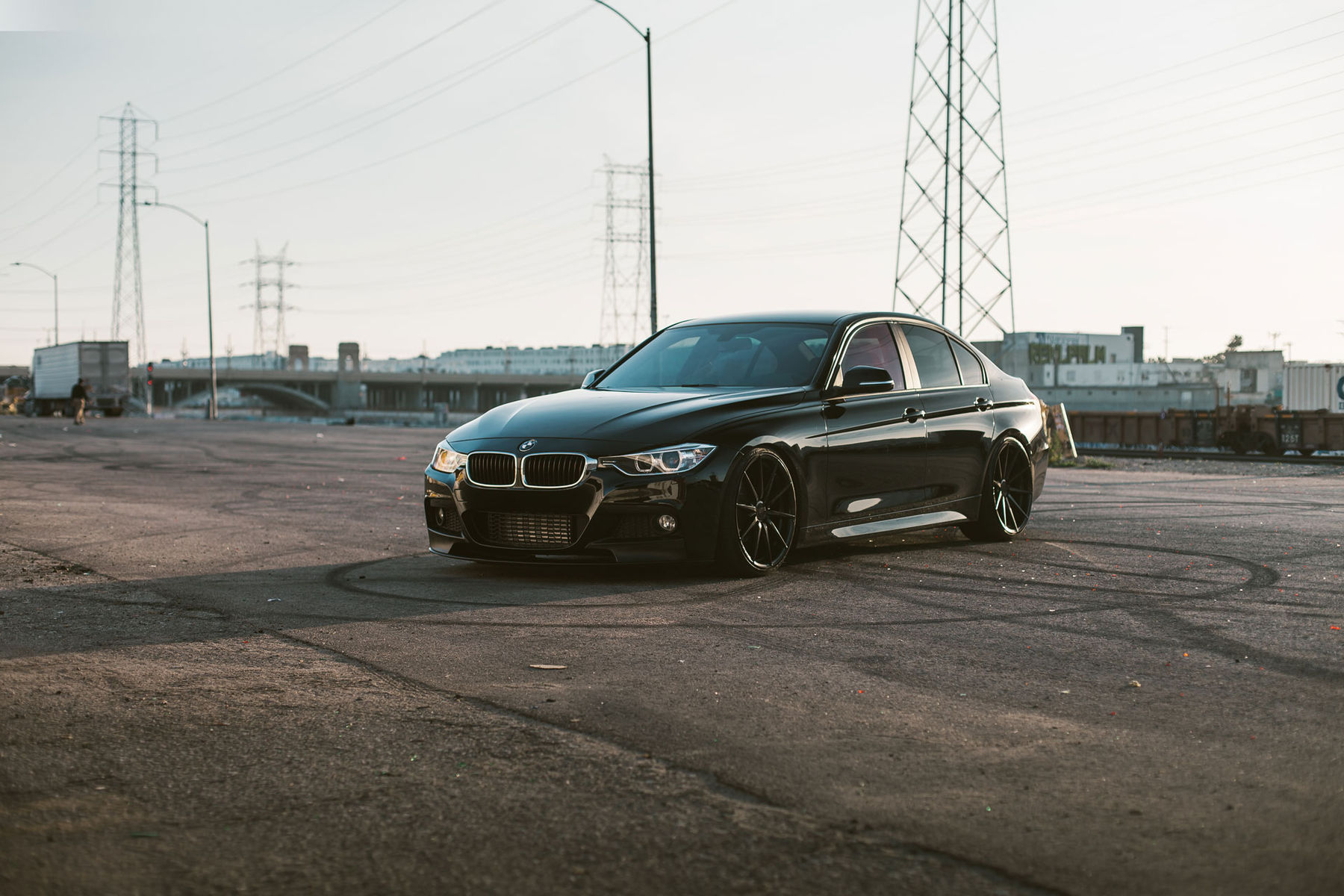 2016 BMW 3 Series | BMW 330i - Side Angle
