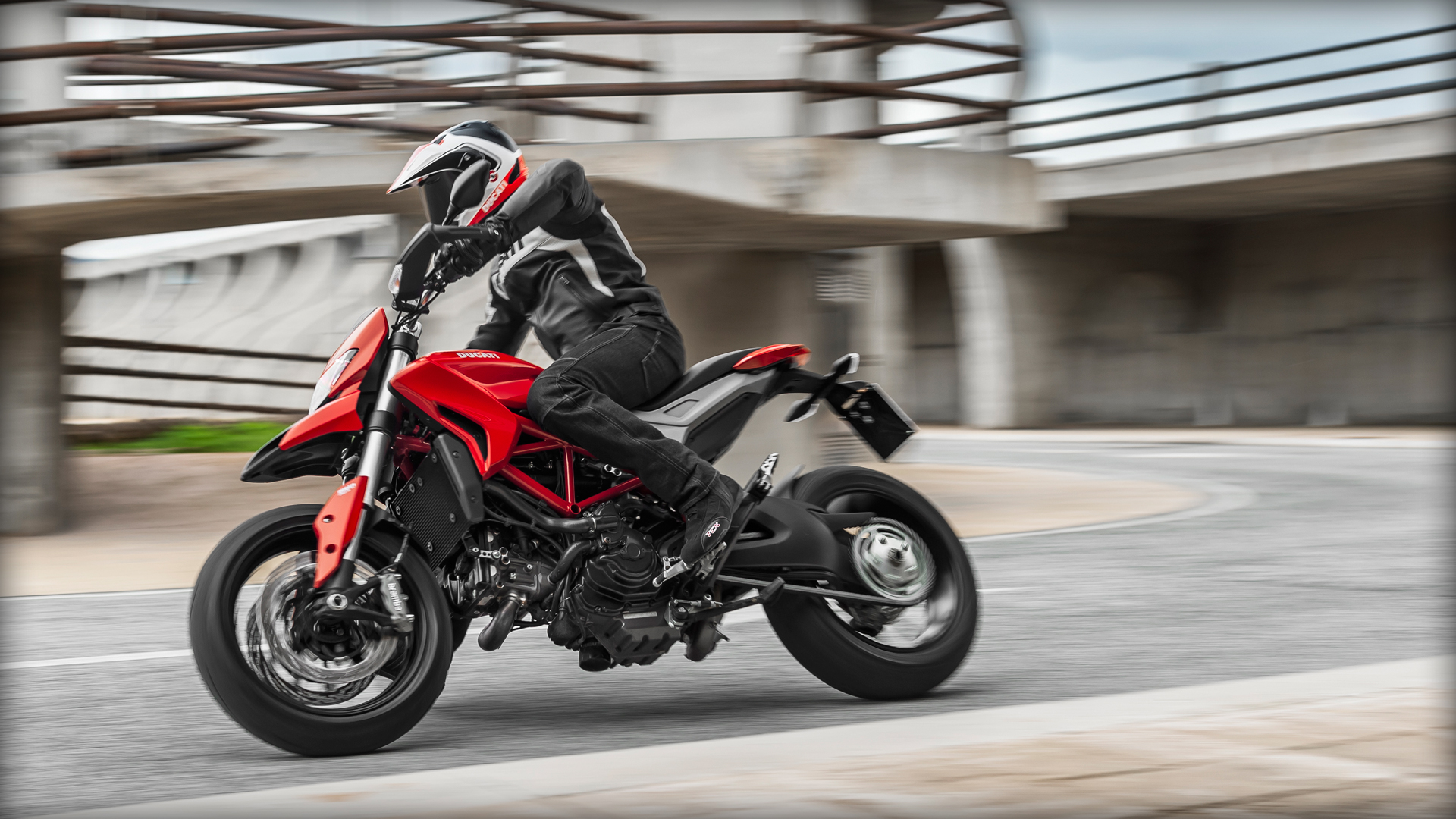 Ducati Hypermotard 2015