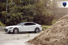Tesla Model s P85