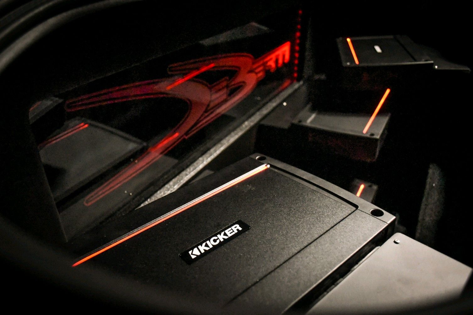 2018 Ford Mustang | 2018 Ford Mustang Fastback by DeBerti Design - Kicker Audio FordSEMA