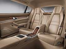 '14 Porsche Panamera Interior