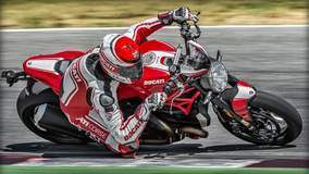 Ducati Monster 1200R