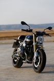 R Nine T