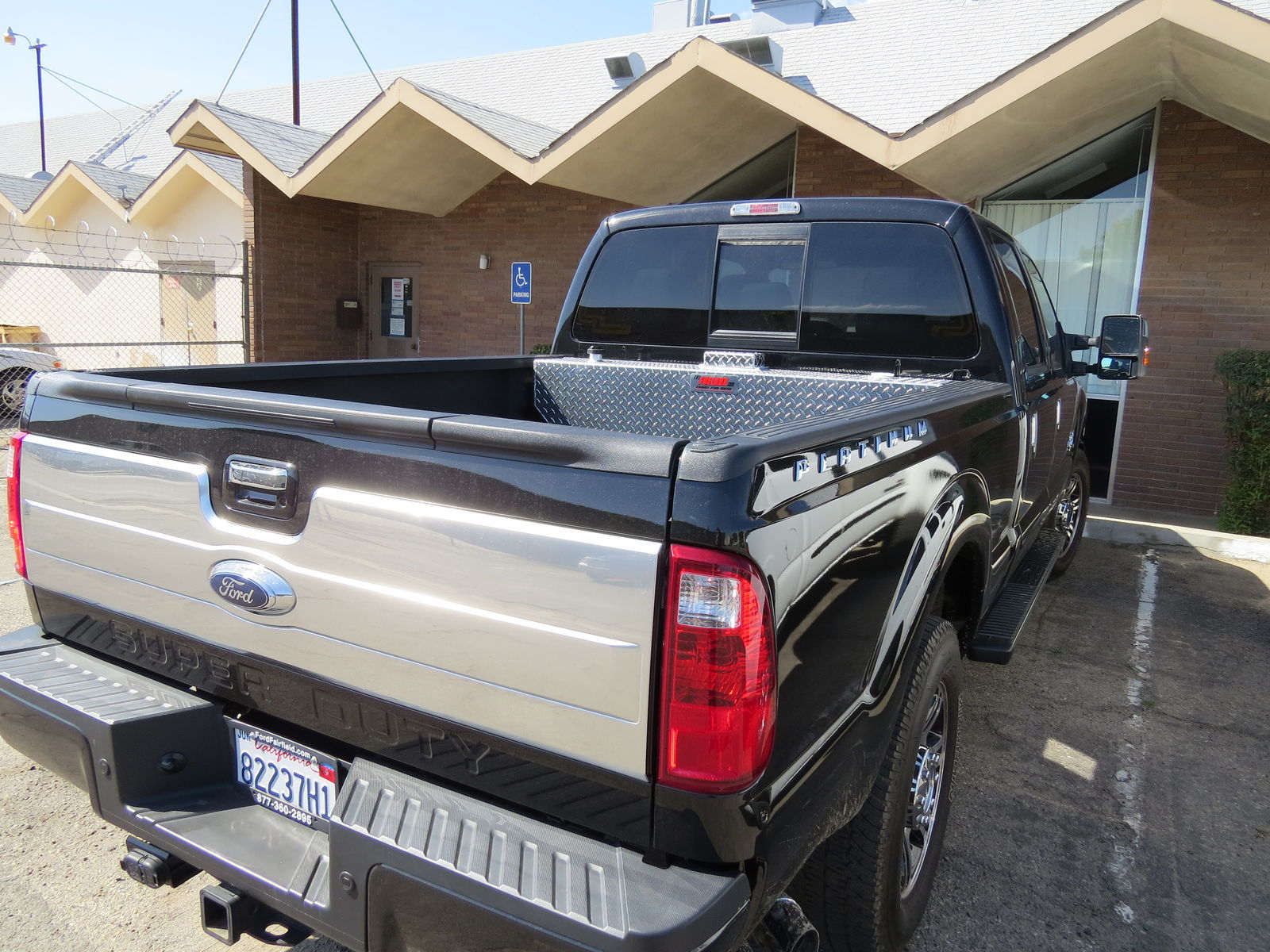  Ford F-250 Super Duty | Ford Superduty with FT47 fuel tank 