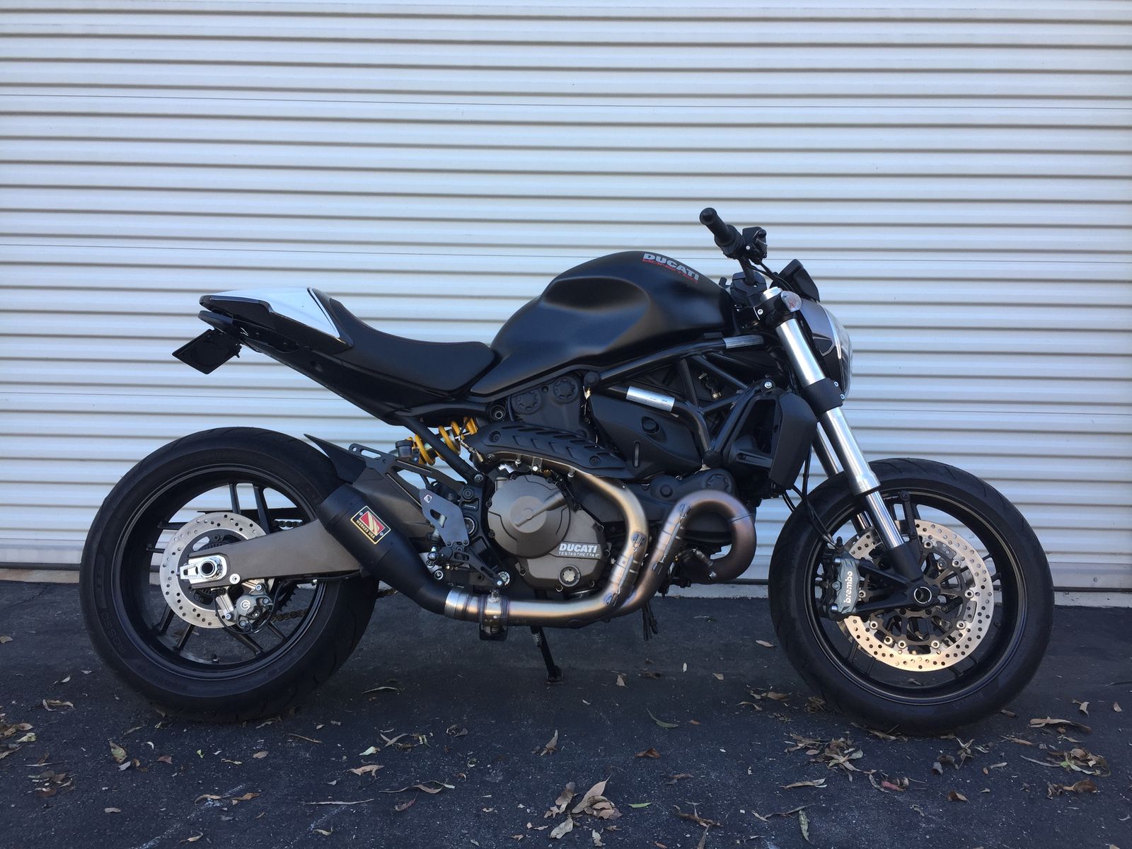 2016 Ducati MONSTER 821 DARK | Ducati 821 cafe racer