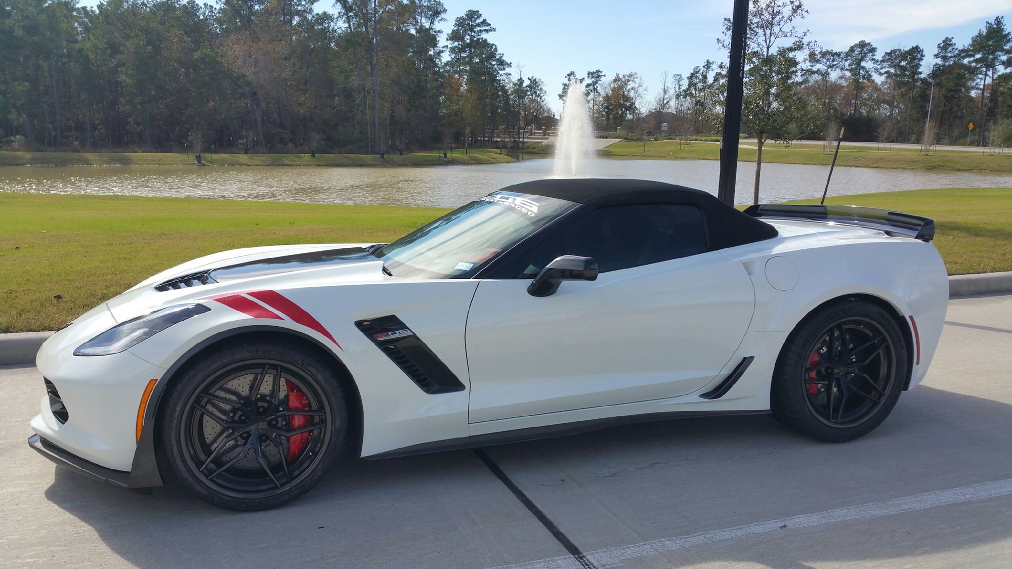 2016 Chevrolet Corvette Z06 | Aaron's C7 Corvette Z06/Z07 Convertible on Forgeline Carbon+Forged CF204 Wheels