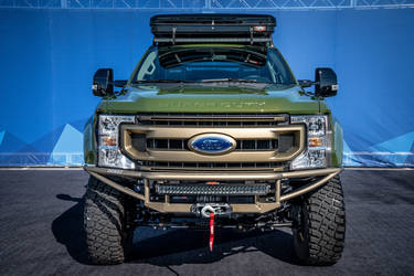 2020 Ford F-250 Super Duty | 2020 Ford F-250 XLT SRW Crew Cab 4x4 “Baja Forged” By LGE-CTS Motorsports - Head on shot