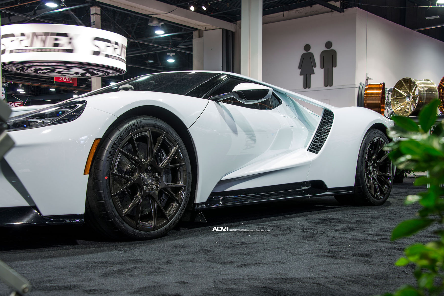 2018 Ford GT | ADV.1 SEMA Show - Ford GT with Carbon Fiber Wheels