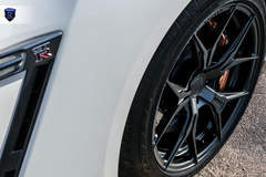 White GTR (Godzilla) - Black Spokes
